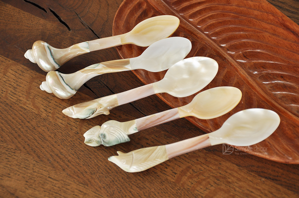 Pearl spoon collection